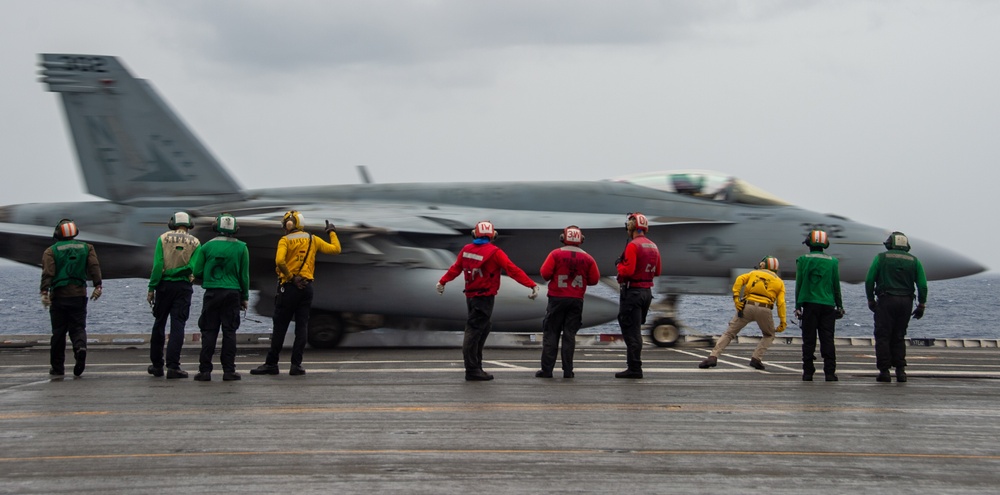 USS Ronald Reagan (CVN 76) conducts flight operations