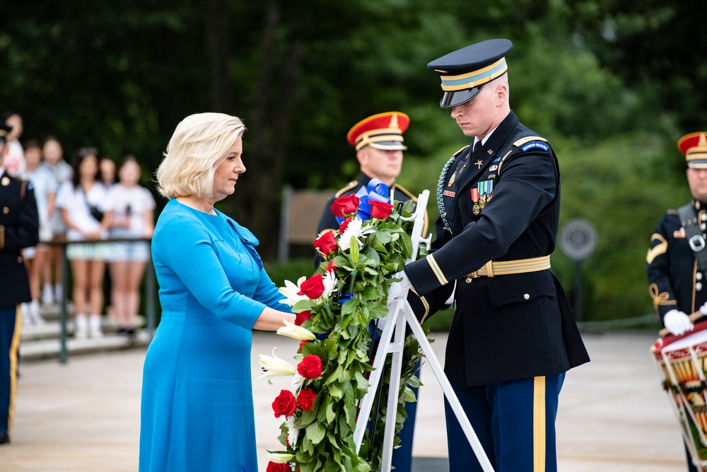 U.S. Army 248th Birthday Wreath-Laying at the Tomb of the Unknown Soldier