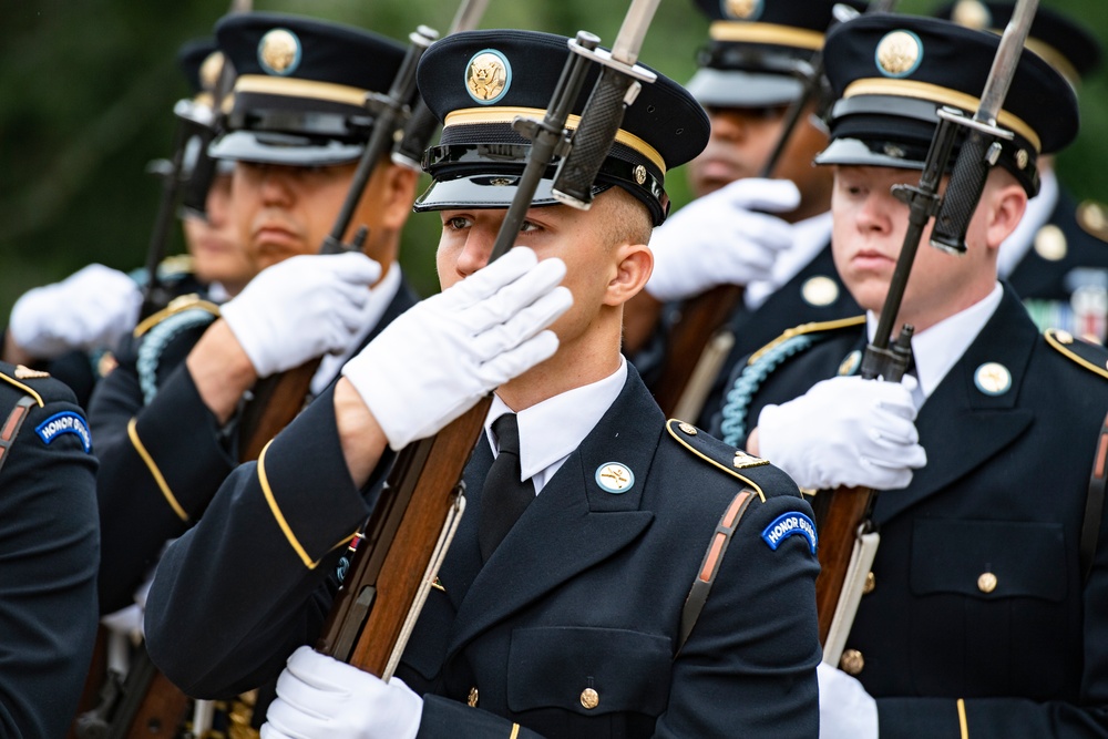 U.S. Army 248th Birthday Wreath-Laying at the Tomb of the Unknown Soldier