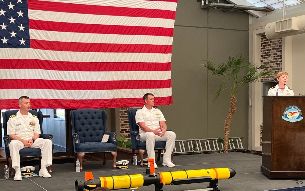 Commander Casey J. Gon Takes Command of Fleet Survey Team