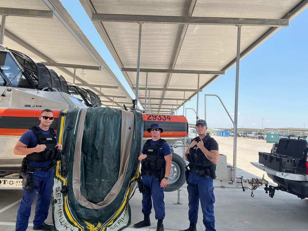 Coast Guard rescues woman, 6 children on Rio Grande near McAllen, Texas