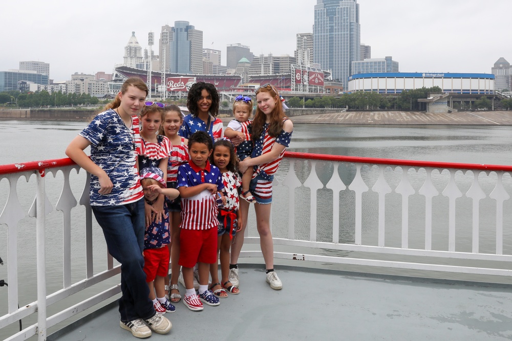 Gold Star Families cruise the Ohio River