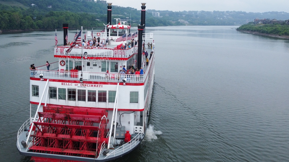 Gold Star Families cruise the Ohio River