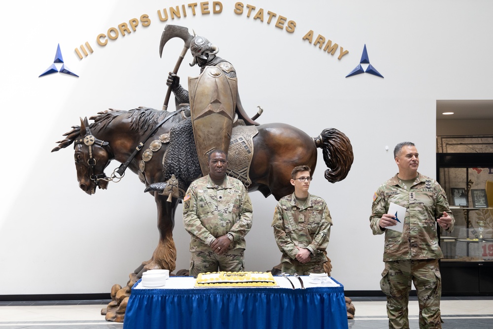 U.S. Army birthday cake cutting celebration