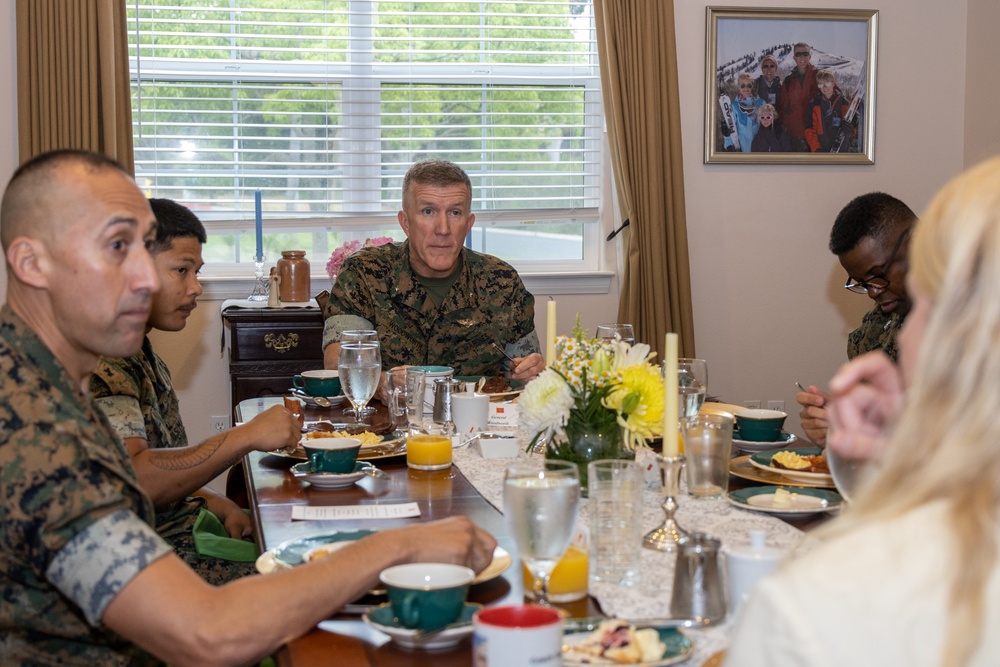 MCICOM Marine of the Quarter recognized at breakfast with MCI-West Commanding General