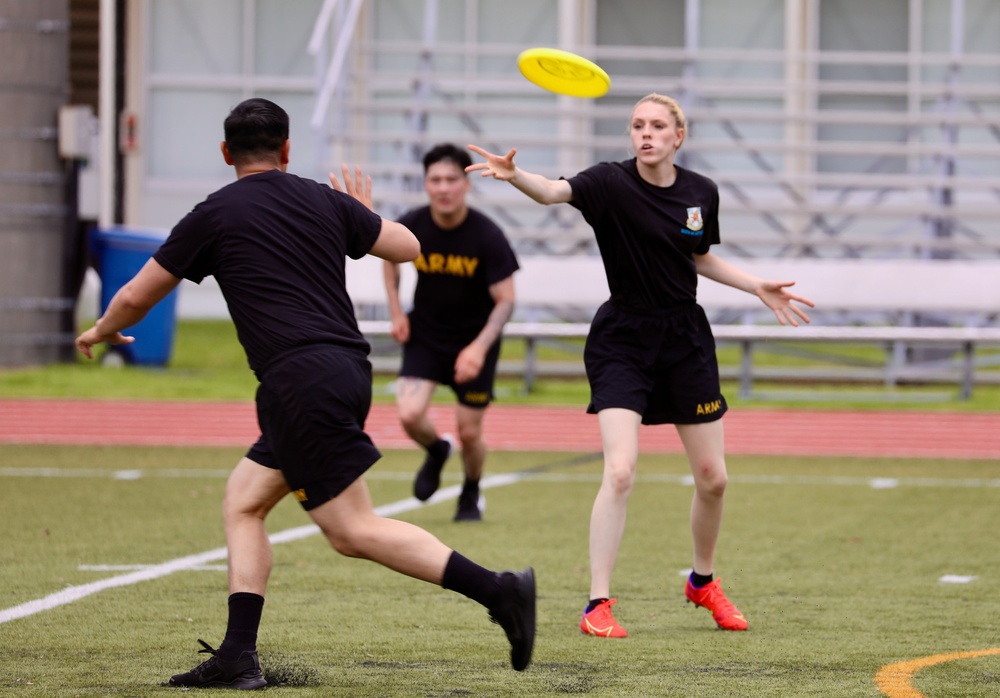 Camp Zama celebrates Army Week with competitive events, including tug-of-war, Ultimate Frisbee