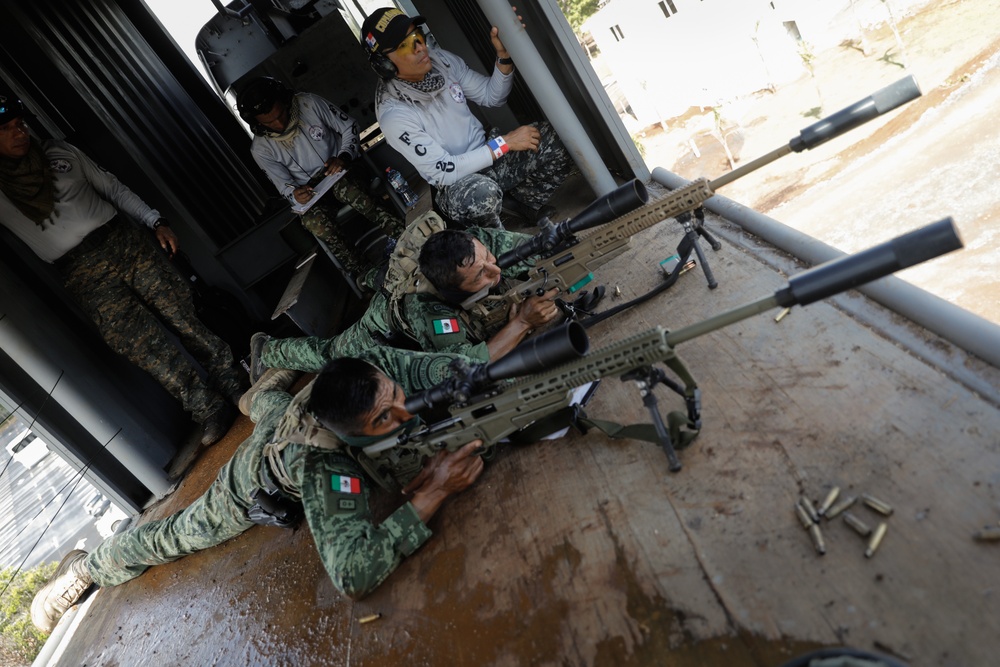 Snipers take aim at Fuerzas Comando 23