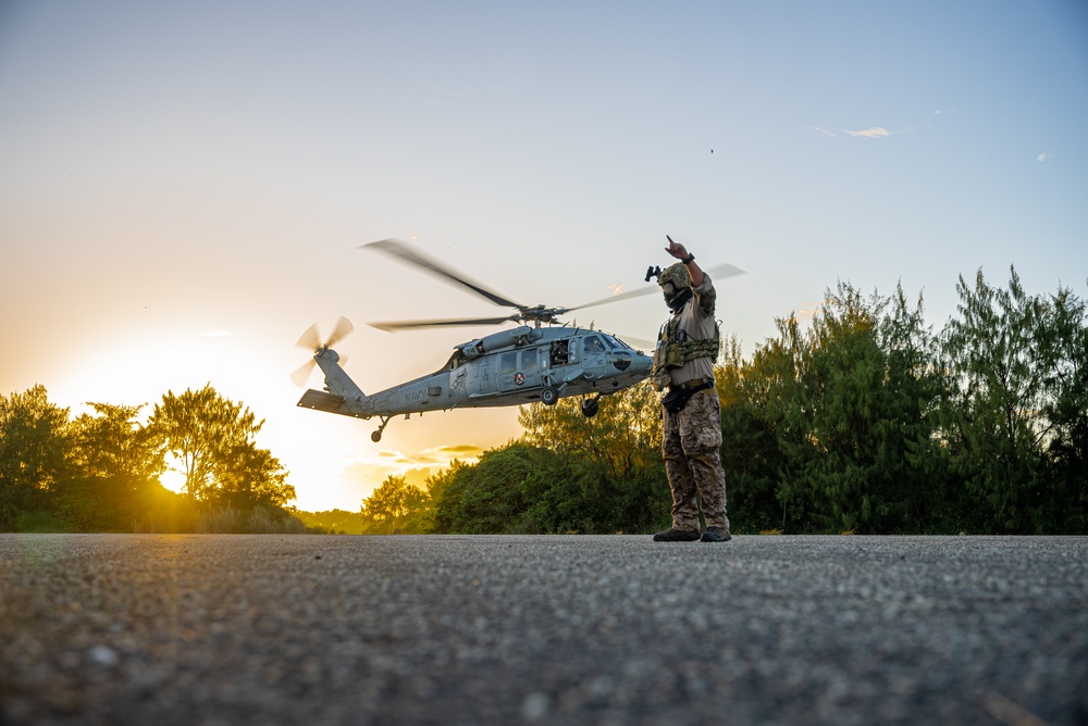 EODMU-5, Marines and Guam Police Field Training Exercise