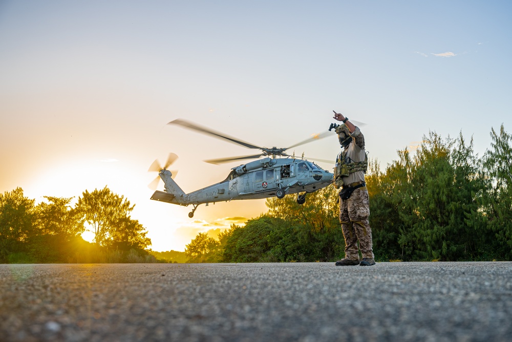 EODMU-5, Marines and Guam Police Field Training Exercise