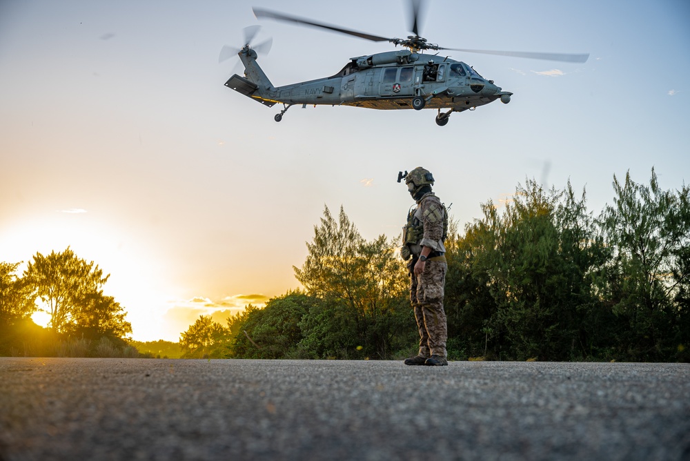 EODMU-5, Marines and Guam Police Field Training Exercise