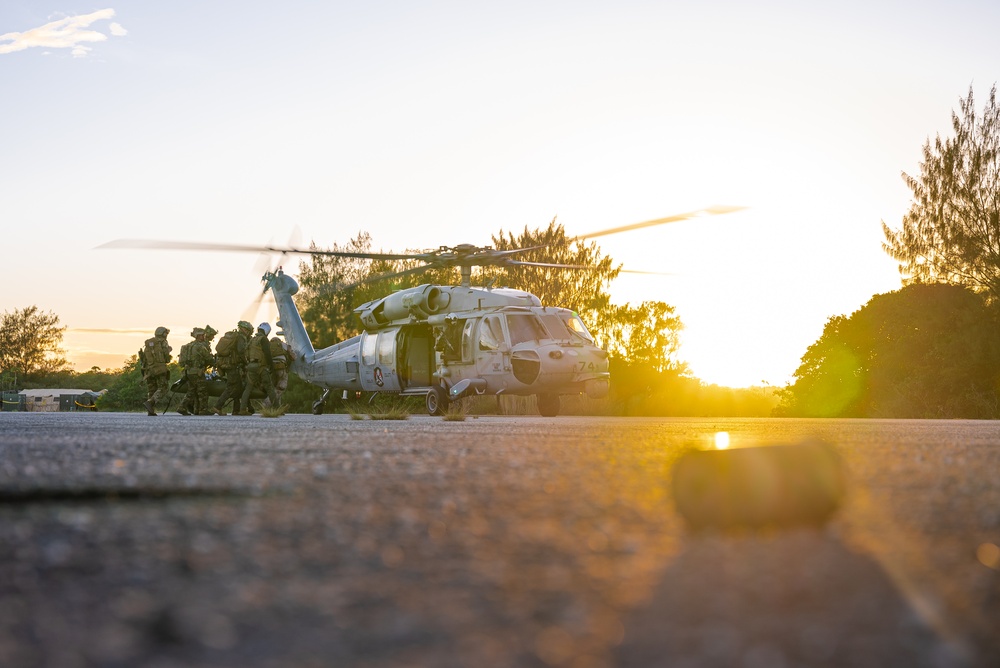 EODMU-5, Marines and Guam Police Field Training Exercise