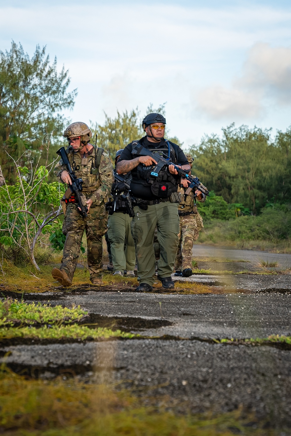 EODMU-5, Marines and Guam Police Field Training Exercise