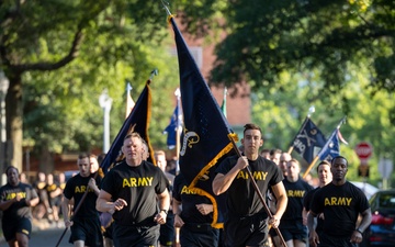 DVIDS - Images - 3d US Infantry Regiment (The Old Guard) host the Washington  Commanders [Image 7 of 23]