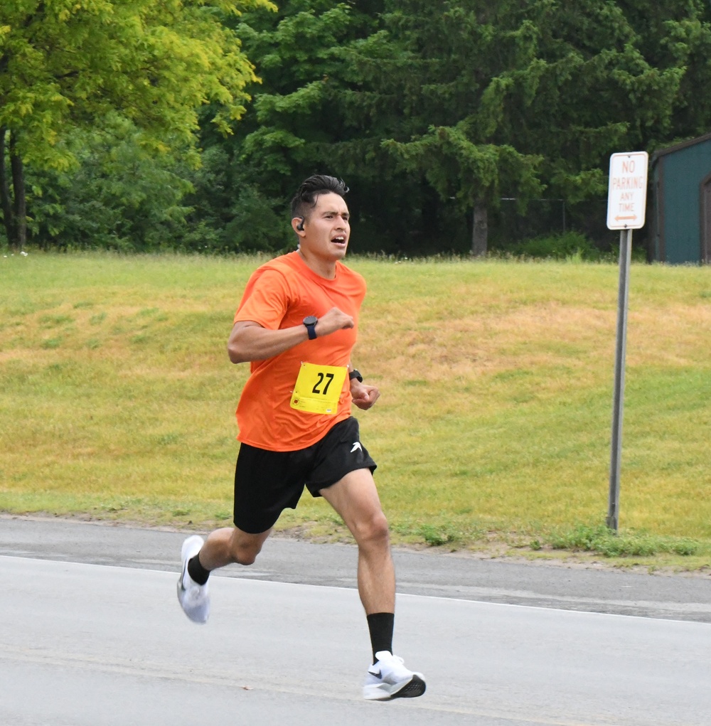 Fort Drum Soldiers race to earn spot on Army Ten-Miler Team