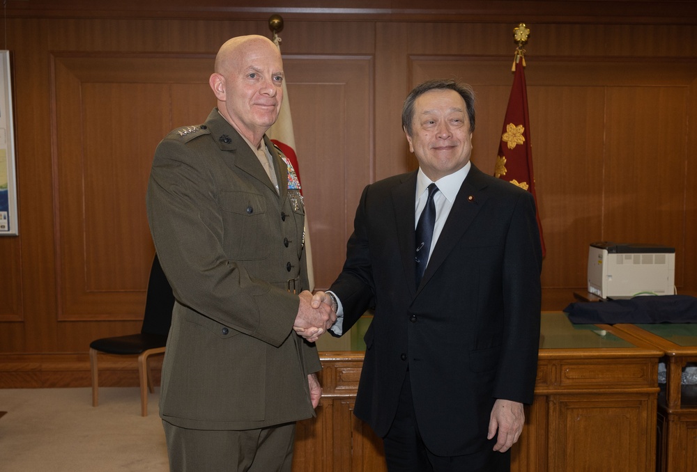 Gen. Berger Visits Japan's Ministry of Defense