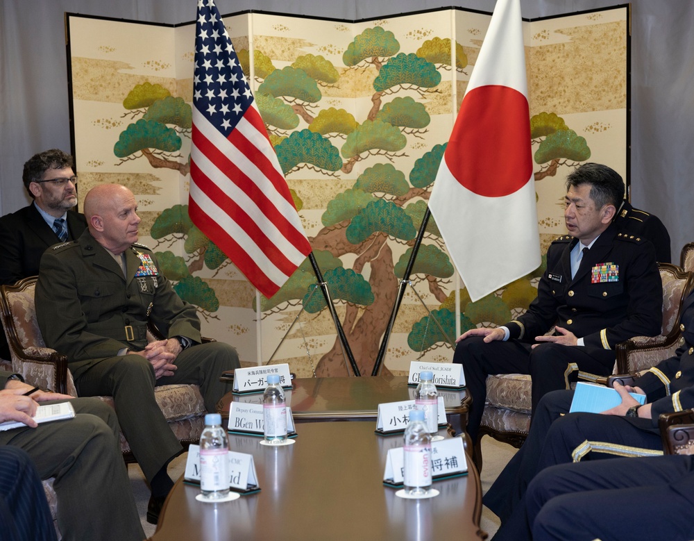 Gen. Berger Visits Japan's Ministry of Defense