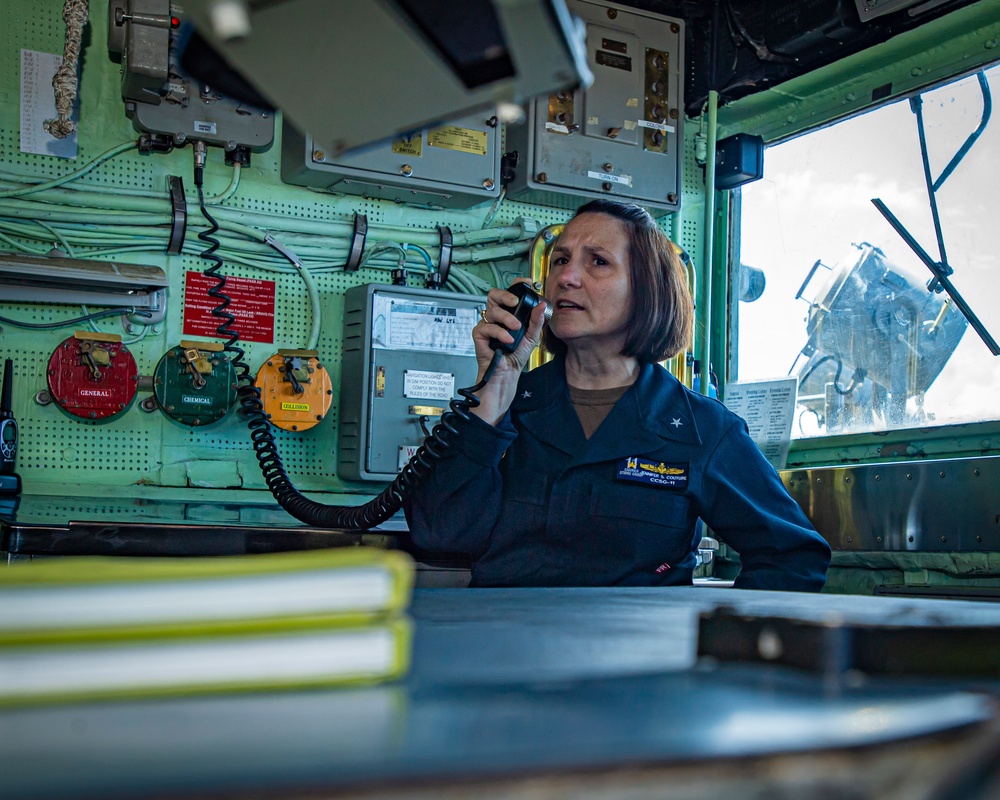 CSG-11 Commander Visits The USS Bunker Hill