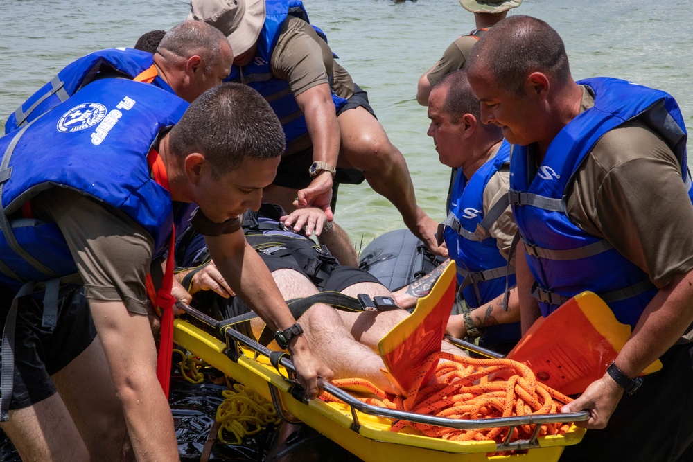 Florida National Guard Assists Florida State Guard with Water Survival Training Exercise