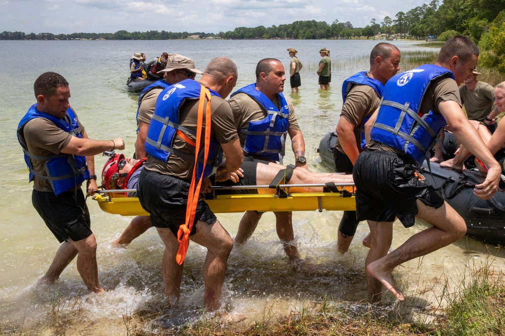 Florida National Guard Assists Florida State Guard with Water Survival Training Exercise