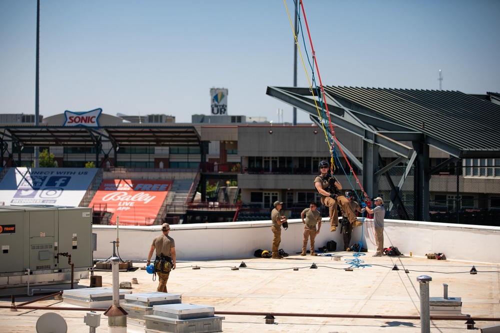 63rd Civil Support Team conducts rope training in downtown OKC