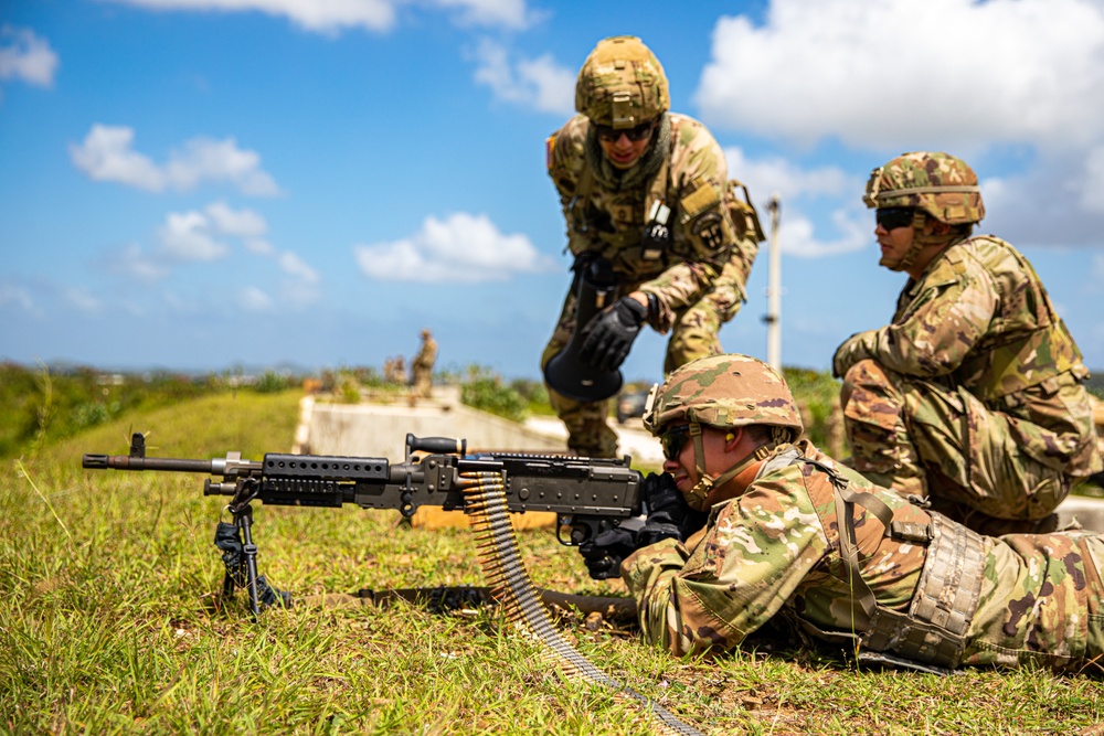 190th Engineering Battalion trains with various weapons.