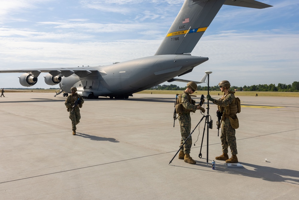 2/10 Marines Conduct a HIRAIN in Poland