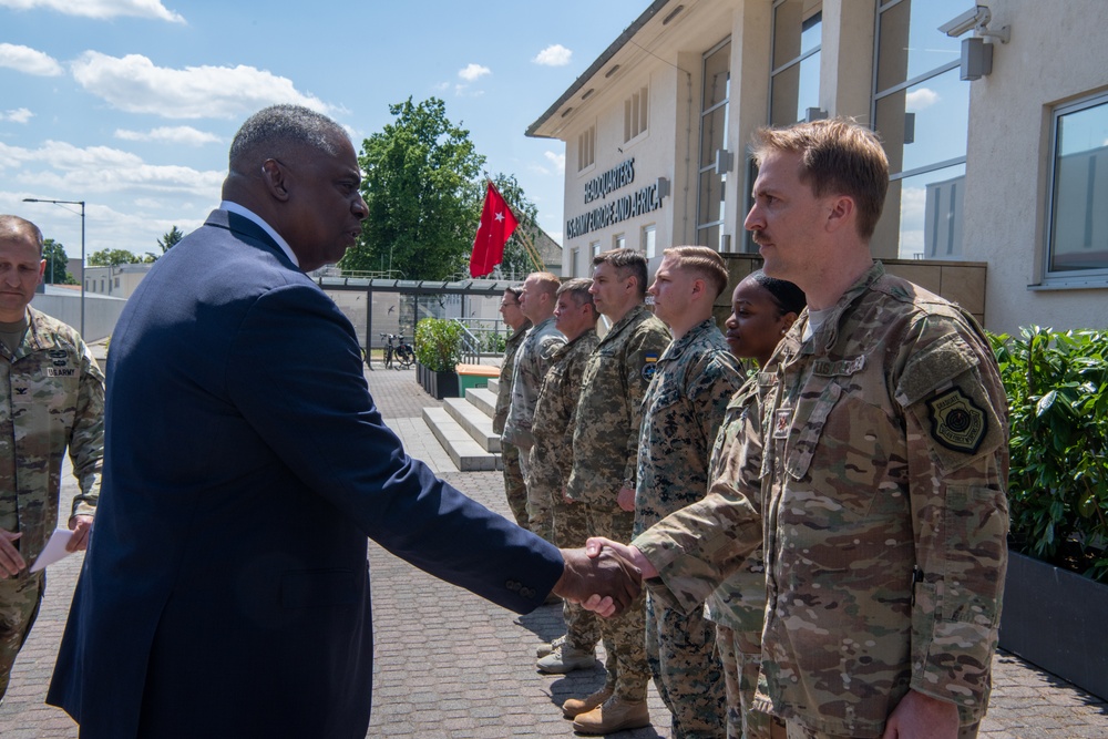 Secretary Austin visits Garrison Wiesbaden