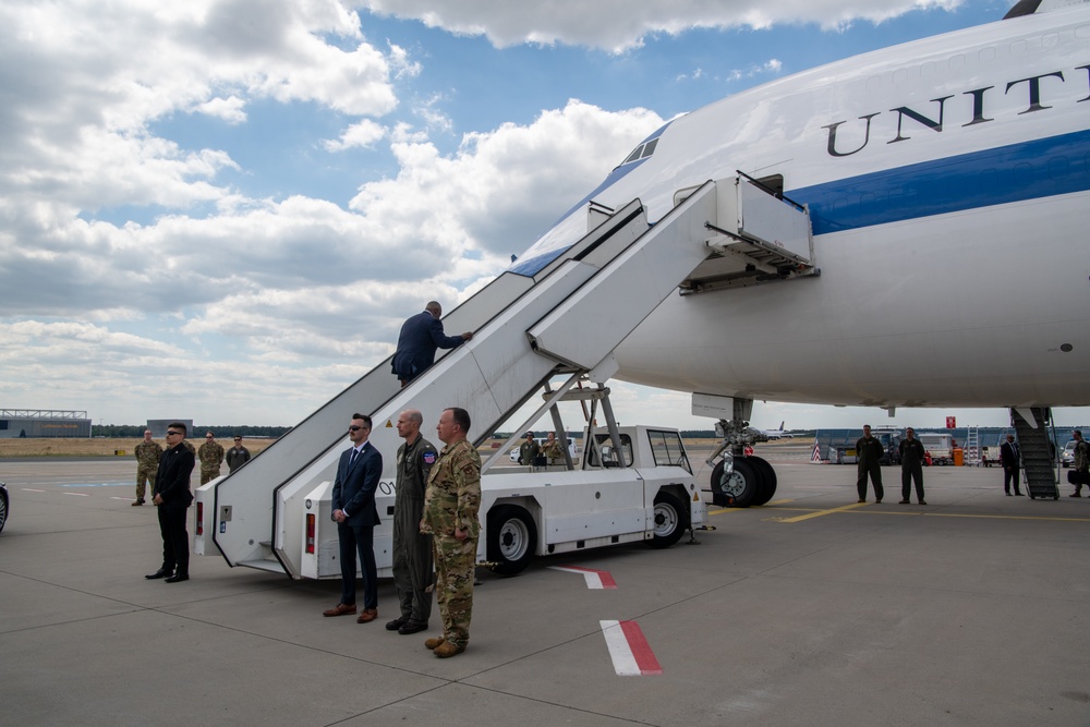 Secretary Austin visits Garrison Wiesbaden