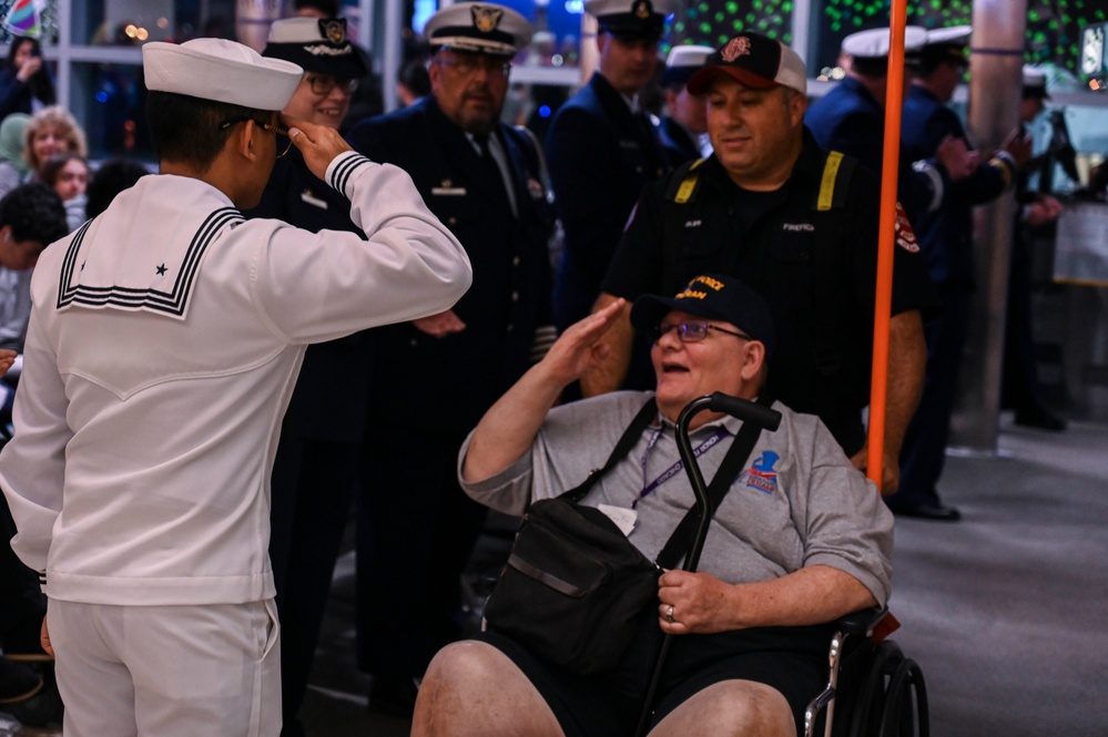 SCSTC GL Welcomes Veterans with Honor Flight Chicago