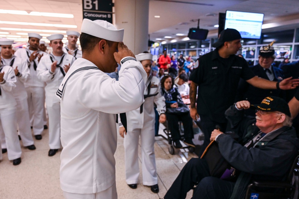 SWESC GL Welcomes Veterans with Honor Flight Chicago