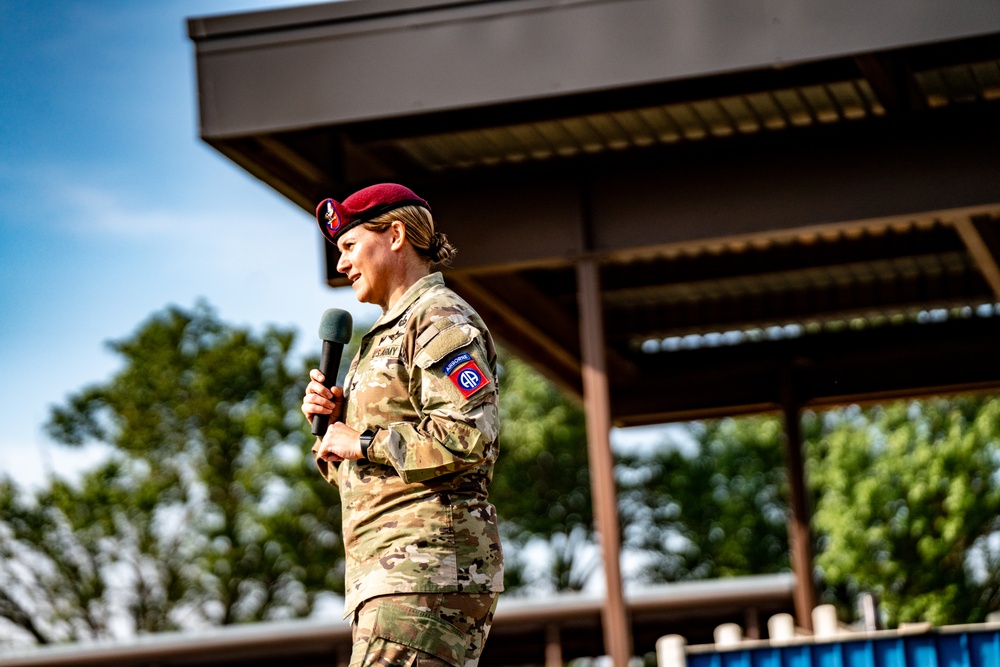 Col. Curtis Receives Plaque