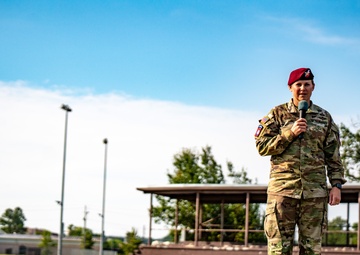 Col. Curtis Receives Plaque