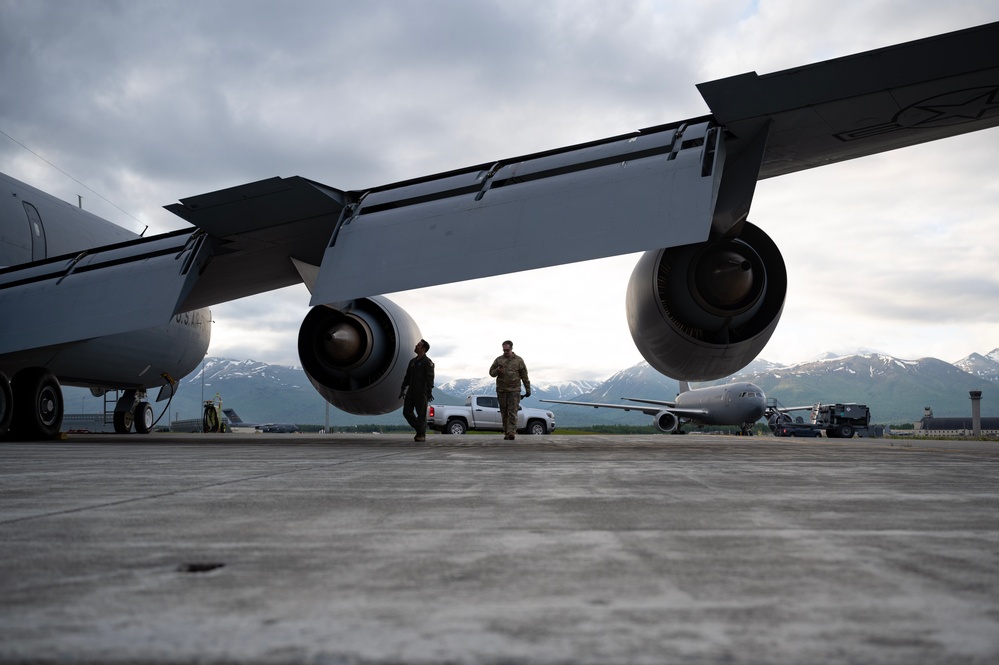 909th ARS refuels aggressors during RF-A 23-2