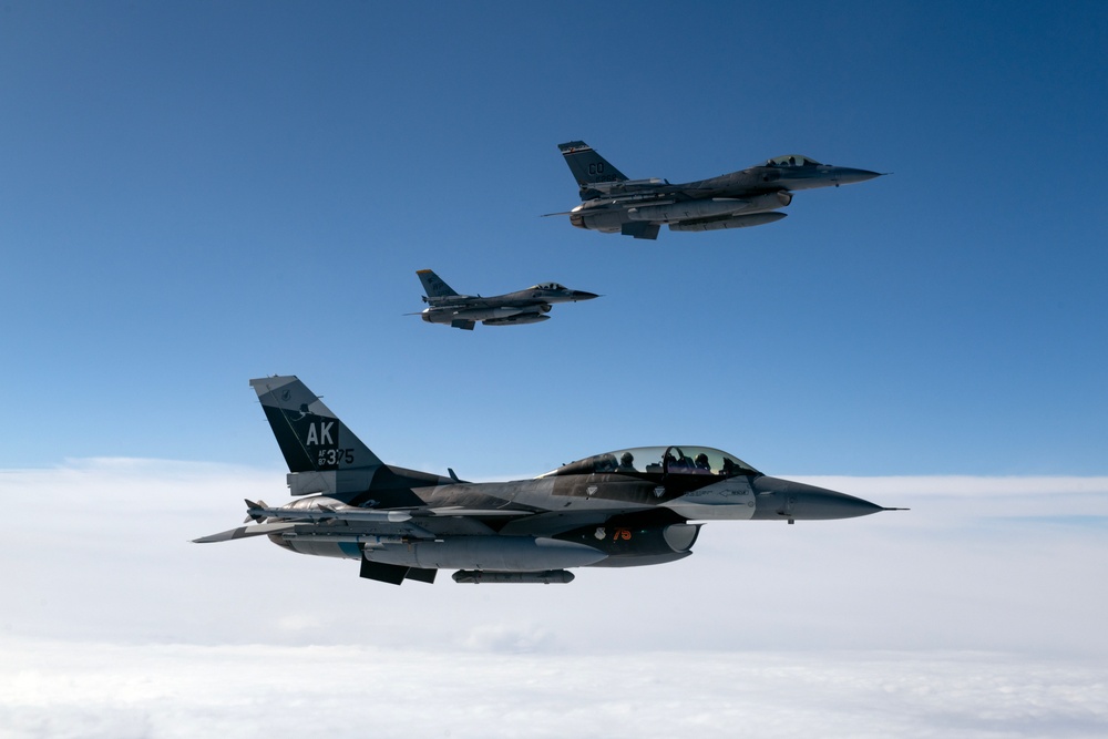 909th ARS refuels aggressors during RF-A 23-2