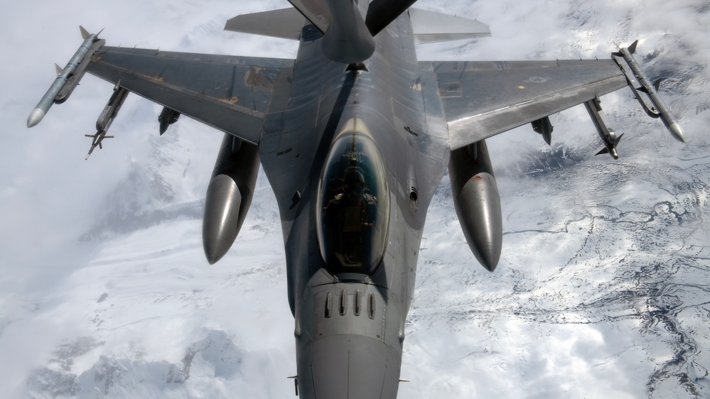 909th ARS refuels aggressors during RF-A 23-2