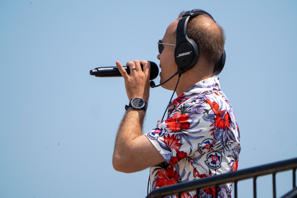 Thunderbirds take to the sky in Ocean City