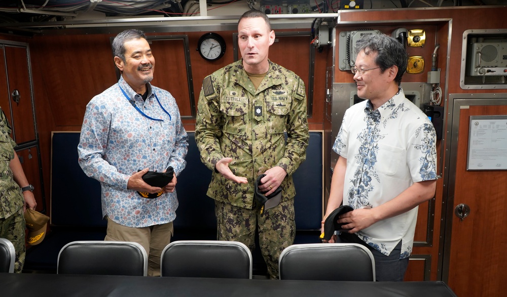 Distinguished visitors from the Ministry of Foreign Affairs of Japan visit Annapolis