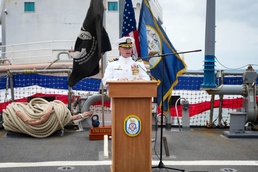CDR Watts addresses the Crew of USS Stethem