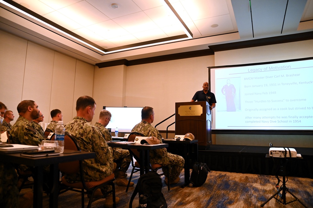 Reserve IW Commanders Conference