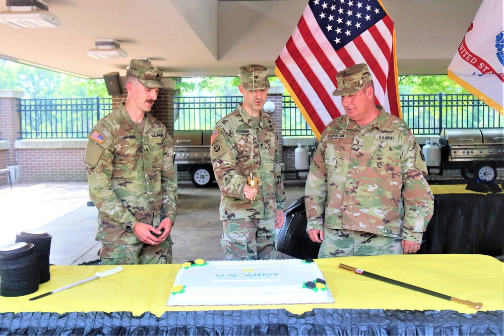 Fort McCoy celebrates Army's 248th birthday with celebration, cake-cutting