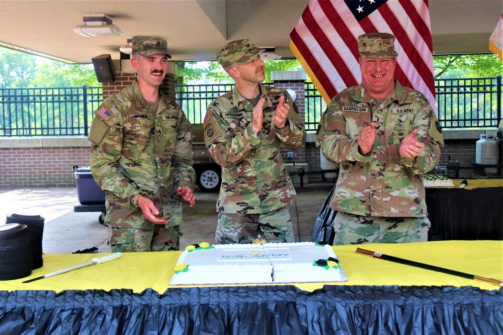 Fort McCoy celebrates Army's 248th birthday with celebration, cake-cutting