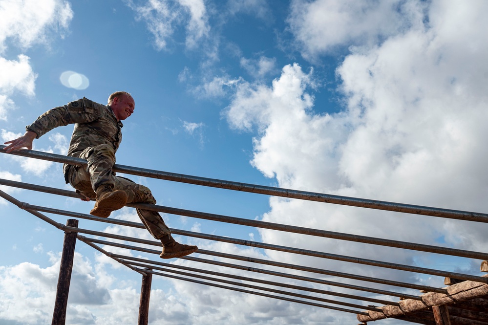 SFAB oversees obstacle course training at BIR