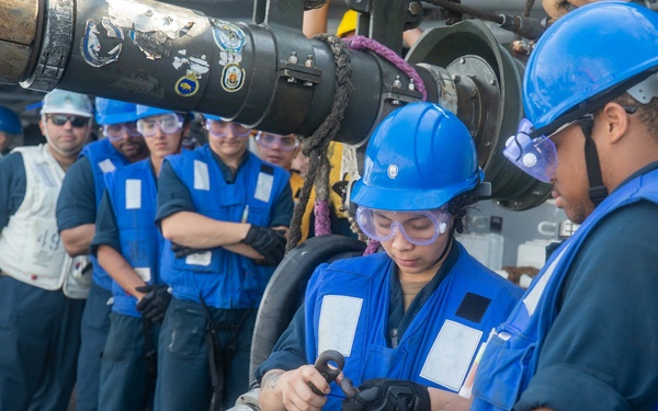 USS Antietam (CG 54) RAS with USNS Rappahannock (T-AO 204)