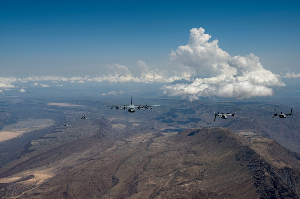 VMM-364 conducts training with French Air Force