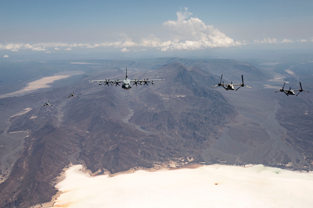 VMM-364 conducts training with French Air Force