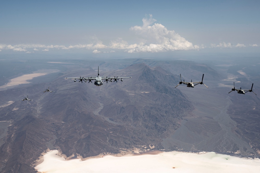 VMM-364 conducts training with French Air Force