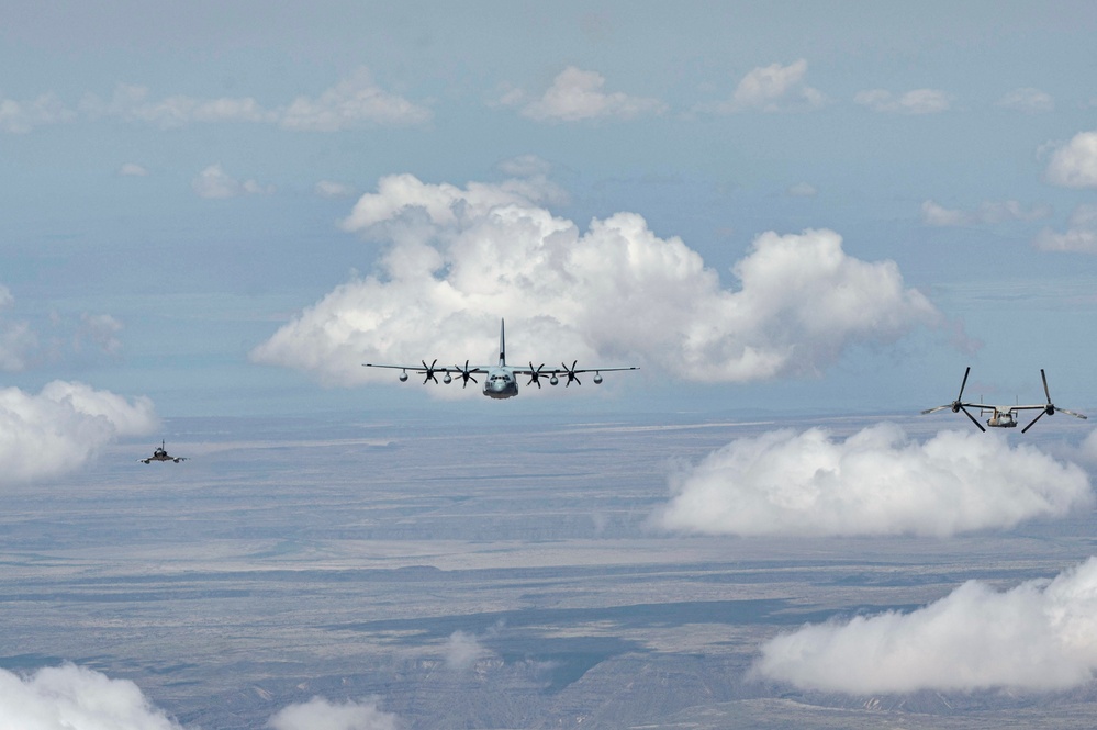 VMM-364 conducts training with French Air Force