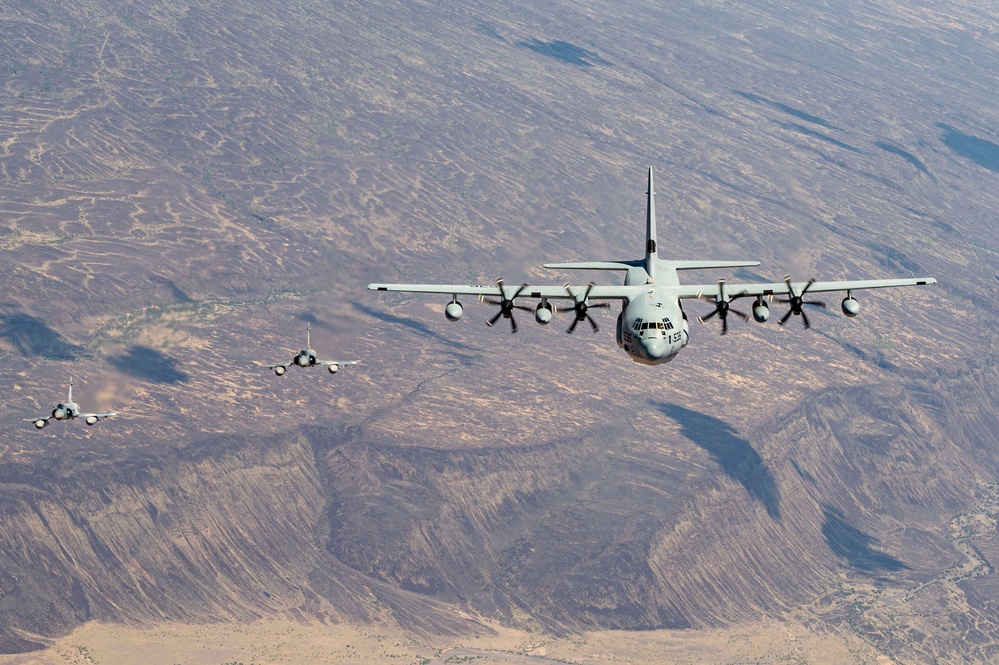 VMM-364 conducts training with French Air Force