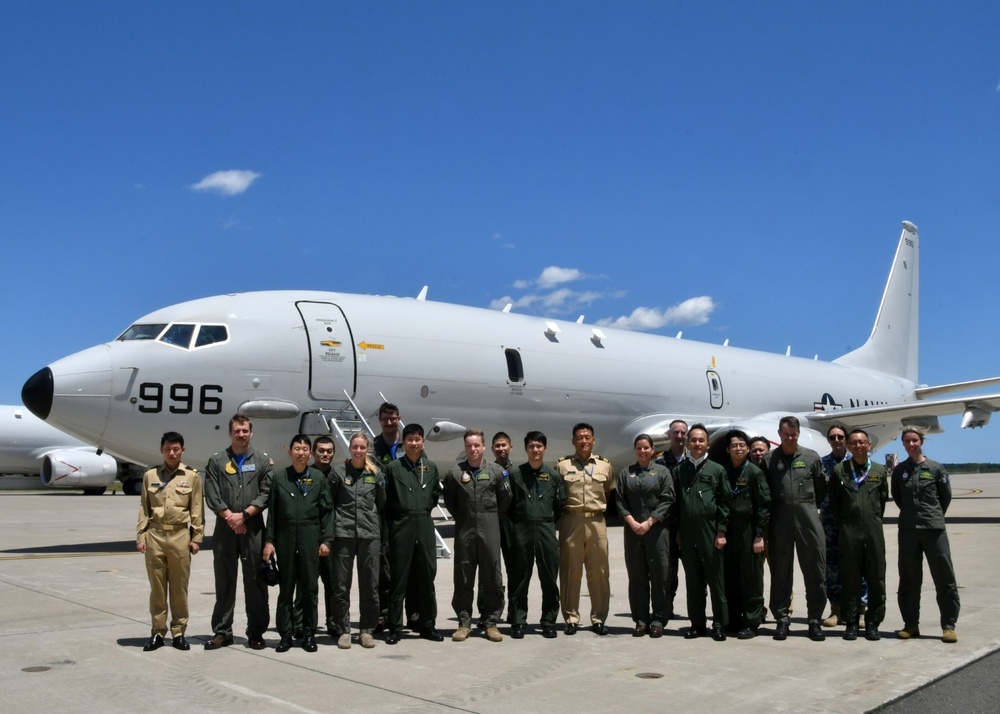 DVIDS – ニュース – VP-26、オーストラリア、日本との3者間空中トレーニング完了