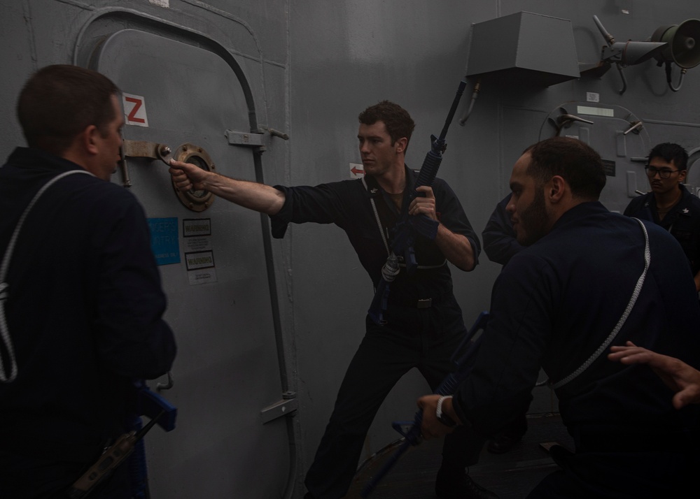 USS Rafael Peralta (DDG 115) conducts a VBSS drill